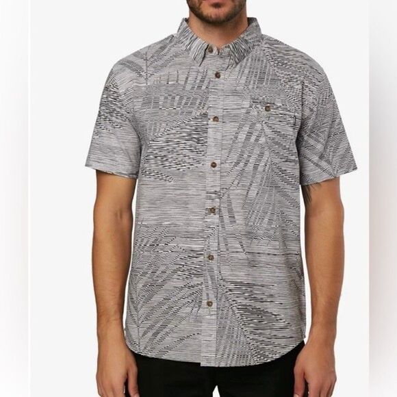 Men's O'NEILL Fronzarelli Leaf Tropical Print Woven Shirt sz Medium Standard Fit - Picture 1 of 4